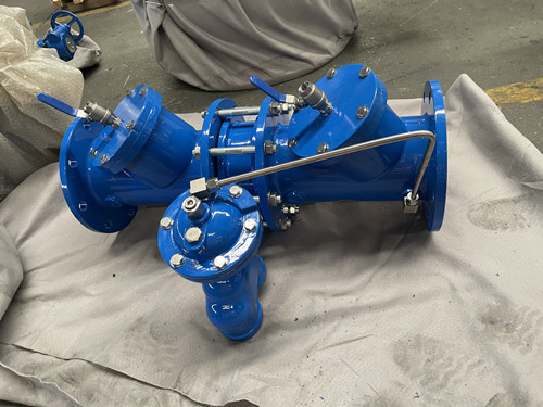 減壓型倒流防止器 減壓型倒流防止器